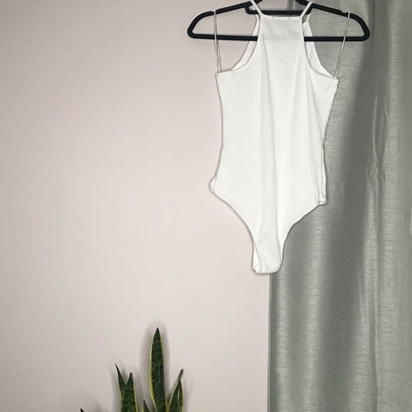 Brand New Fashion Nova Halter Bodysuit - Picture 4 of 4